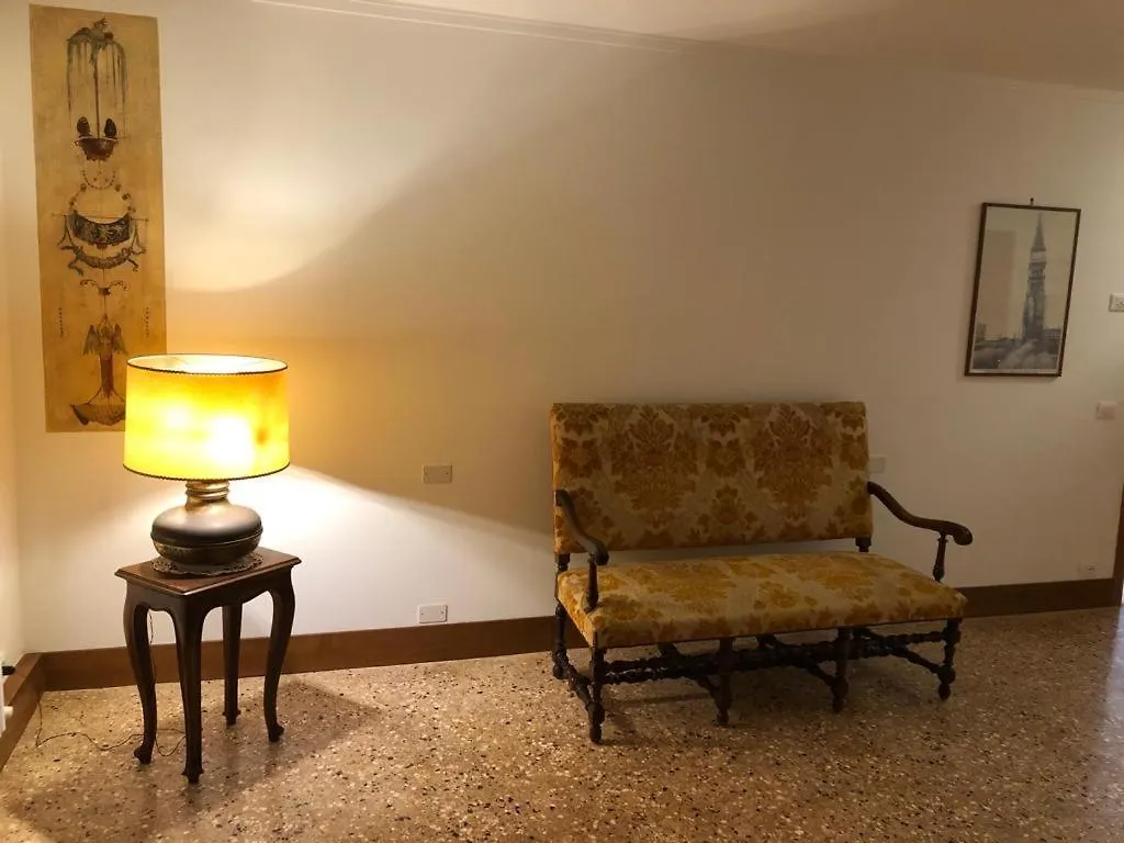 Casa Regini Veneziaアパートメント 0*, ヴェネツィア イタリア